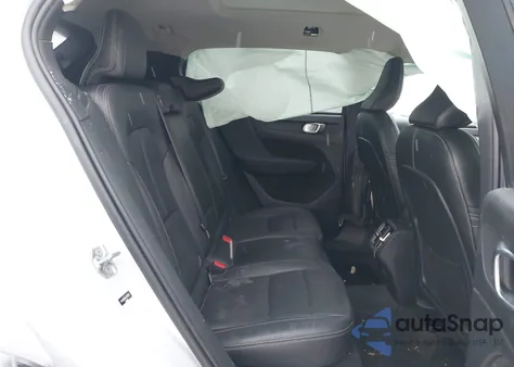 2020 Volvo Xc40 T5 Momentum from USA, damaged, VIN YV4162UK9L2270554